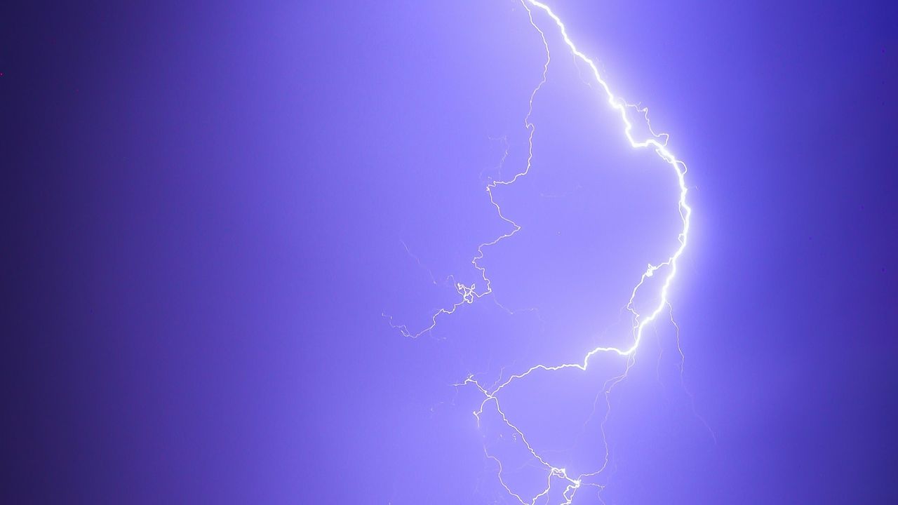 Human Cognitive Control Enhanced With Brain Stimulation