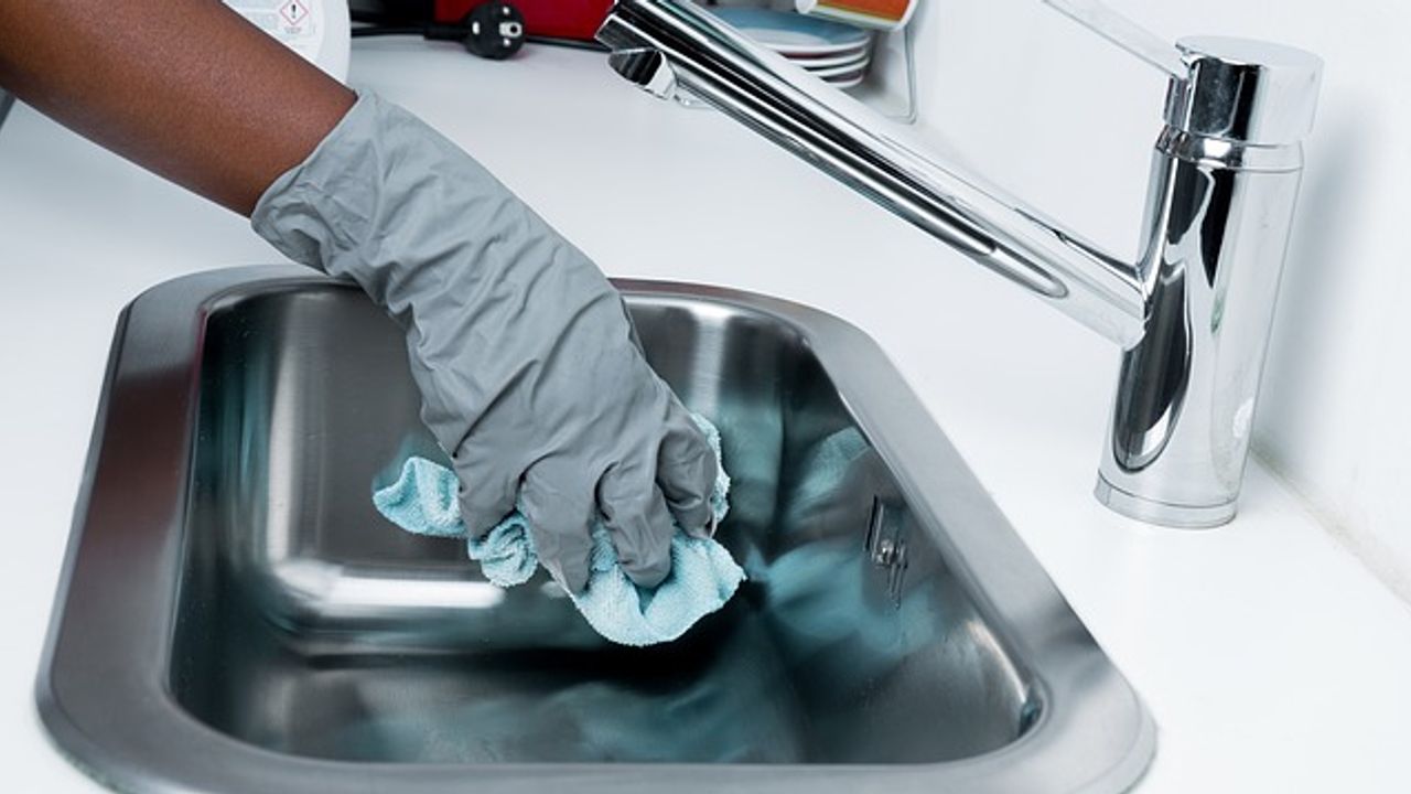 Common Disinfectant May Promote Generation of Superbugs