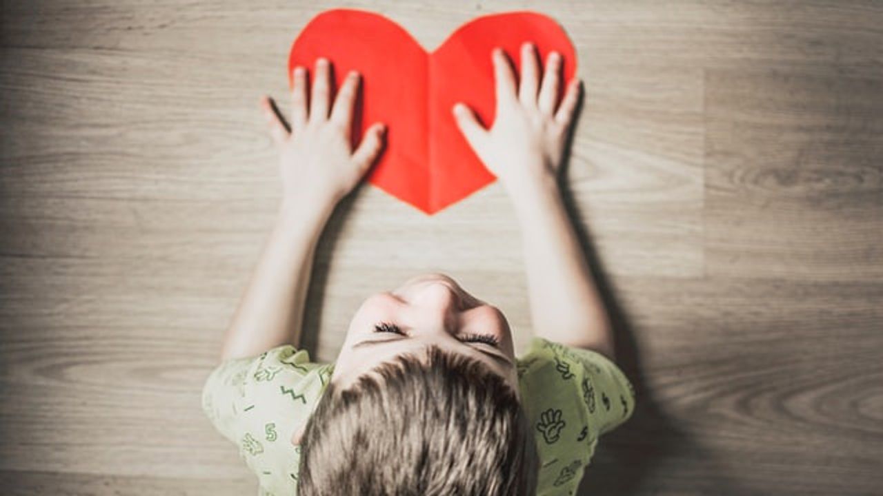 Early Autism Diagnosis Leads to Social Improvements
