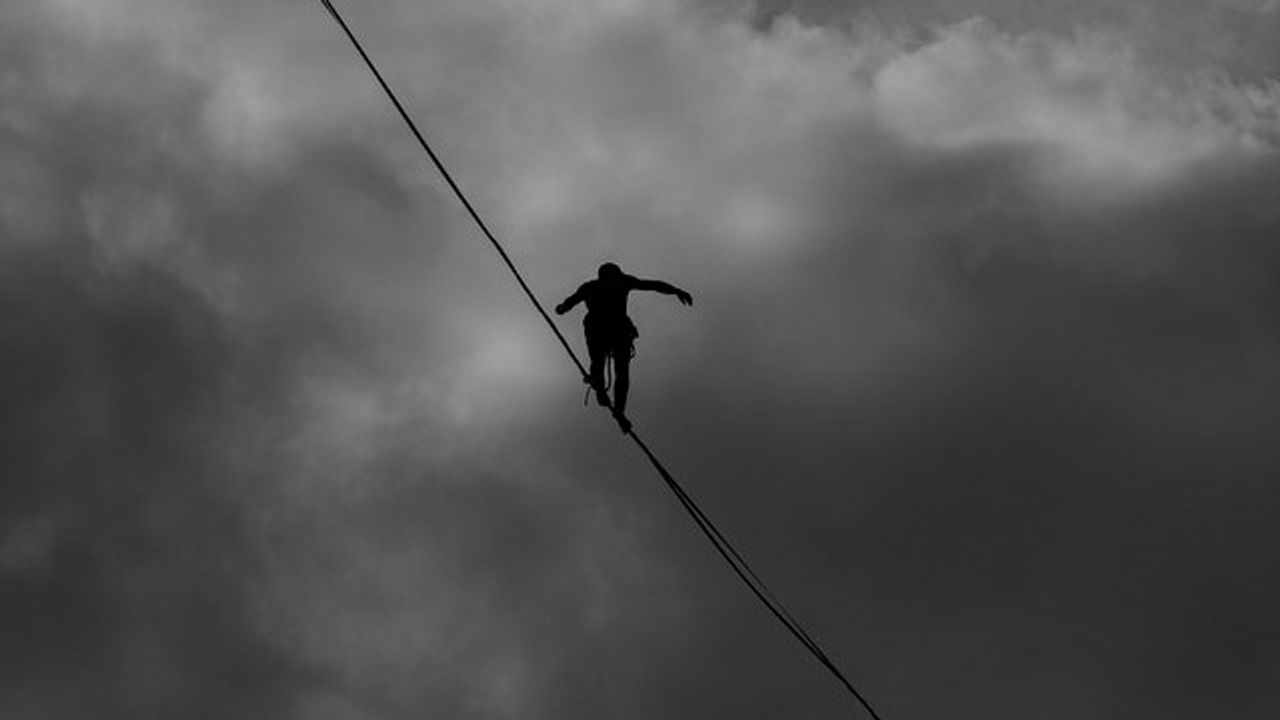 The Neural Mechanisms Behind Slacklining