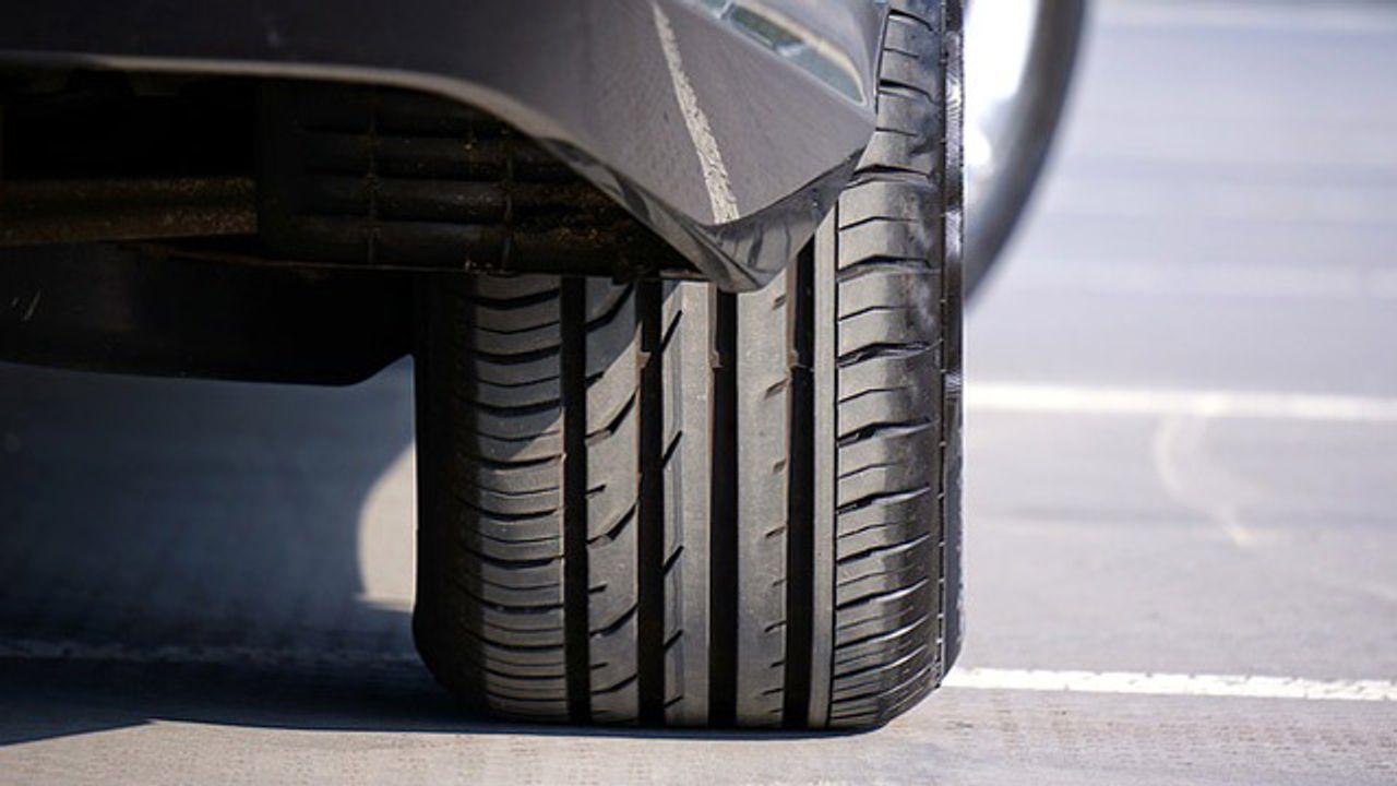 Jelly-Like Material Can Withstand Being Run Over by a Car