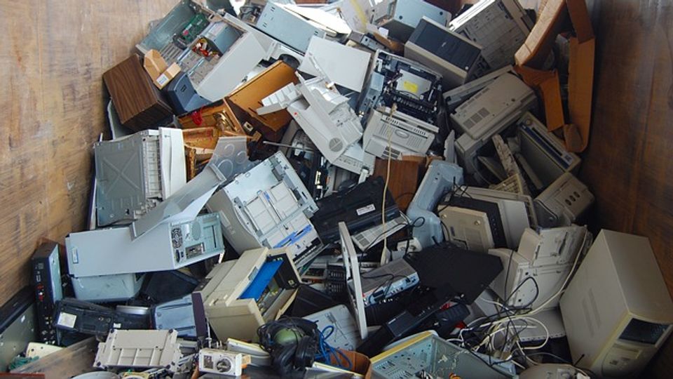 Potentially Hazardous Synthetic Antioxidants Emitted by E-Waste Recycling content piece image