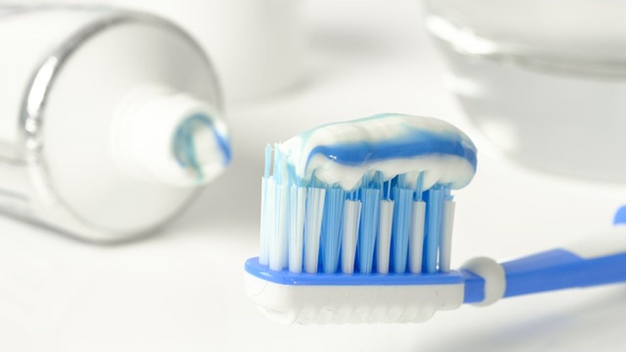 How a Common Toothpaste Ingredient Is Triggered To Harm the Gut