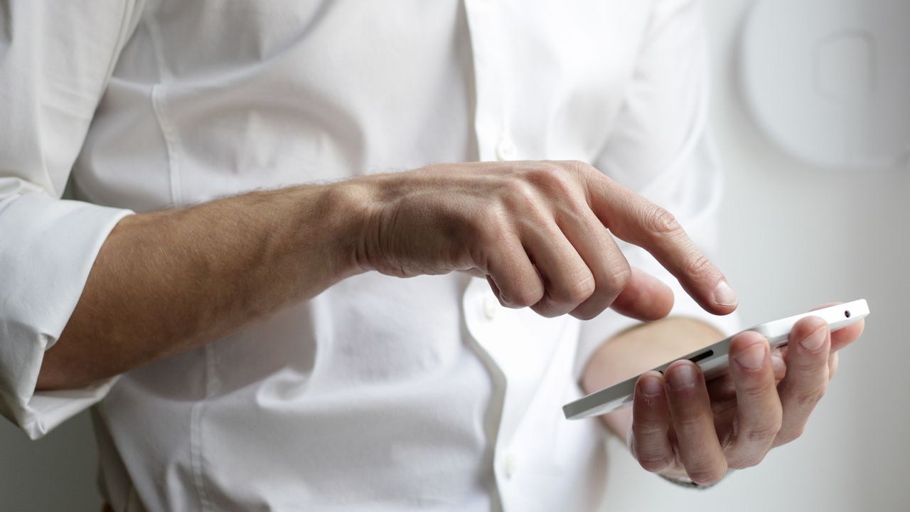 Uncovering Real-World Patient Insights With Social Media and NLP