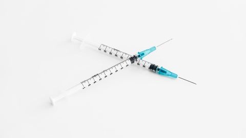 Preventing Proteins From Attacking Nanomedicines