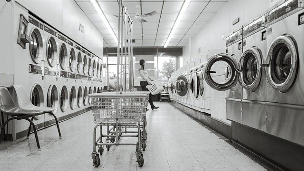 Tumble Dryers an Underestimated Source of Microfiber Air Pollution