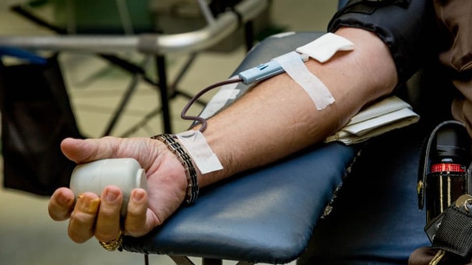Convalescent Plasma Could Be Beneficial for Subgroups of Patients With COVID-19 content piece image