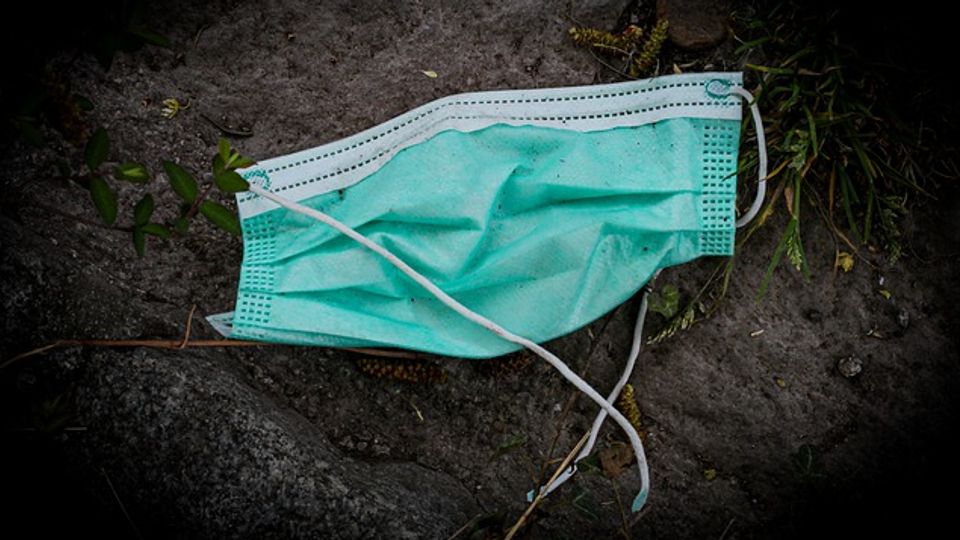 Waste PPE Turned Into Water and Vinegar content piece image