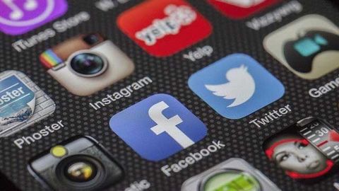 How Social Media Contributes to Vaccine Hesitancy