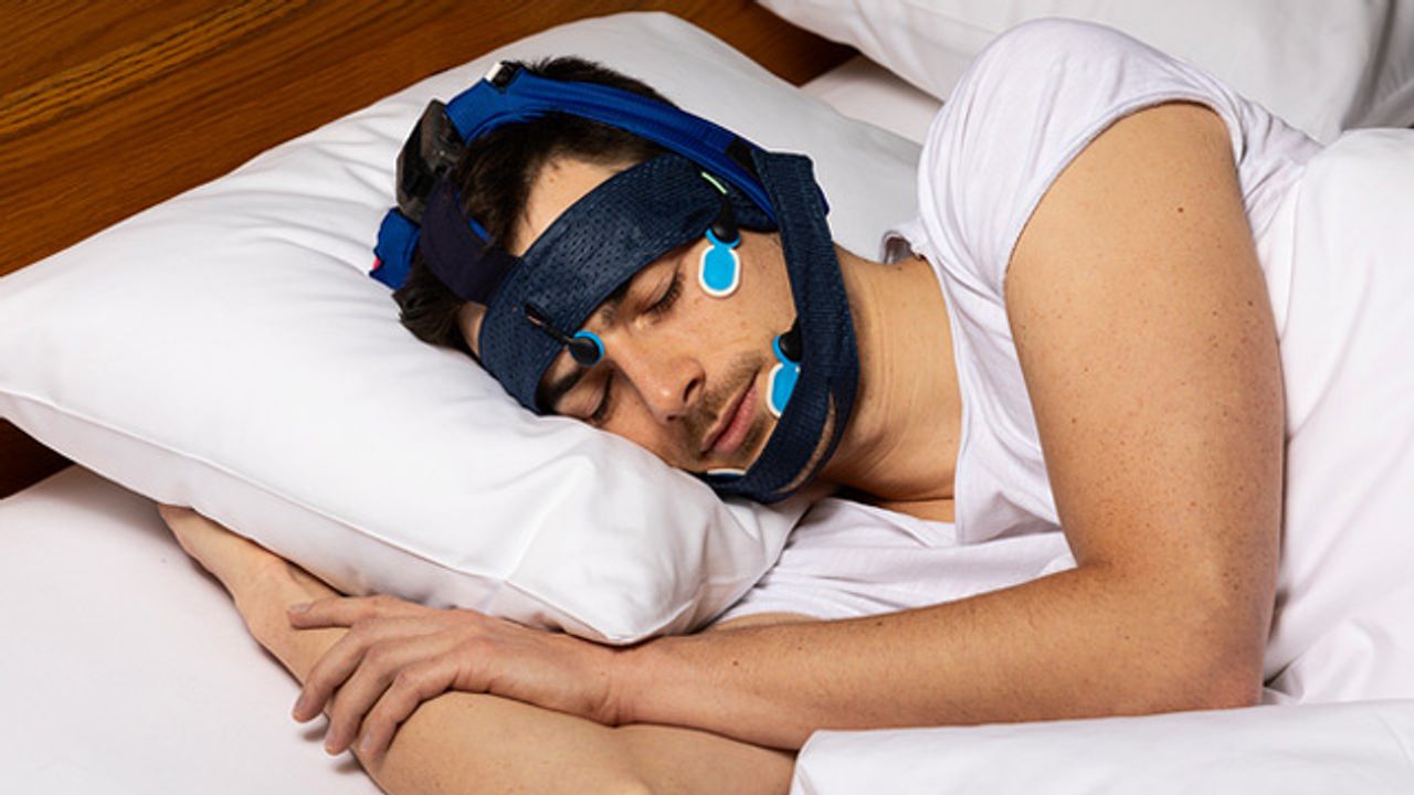 Wearable Headband Device Could Enhance Deep Sleep