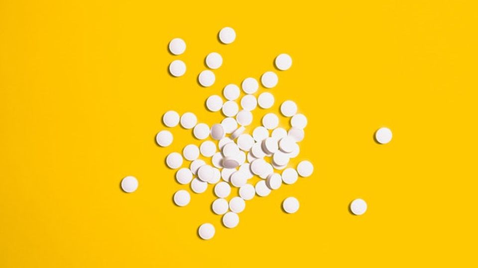 WHO Recommends Antiviral Drug for Patients With Non-Severe COVID-19 At High Risk of Hospitalization content piece image
