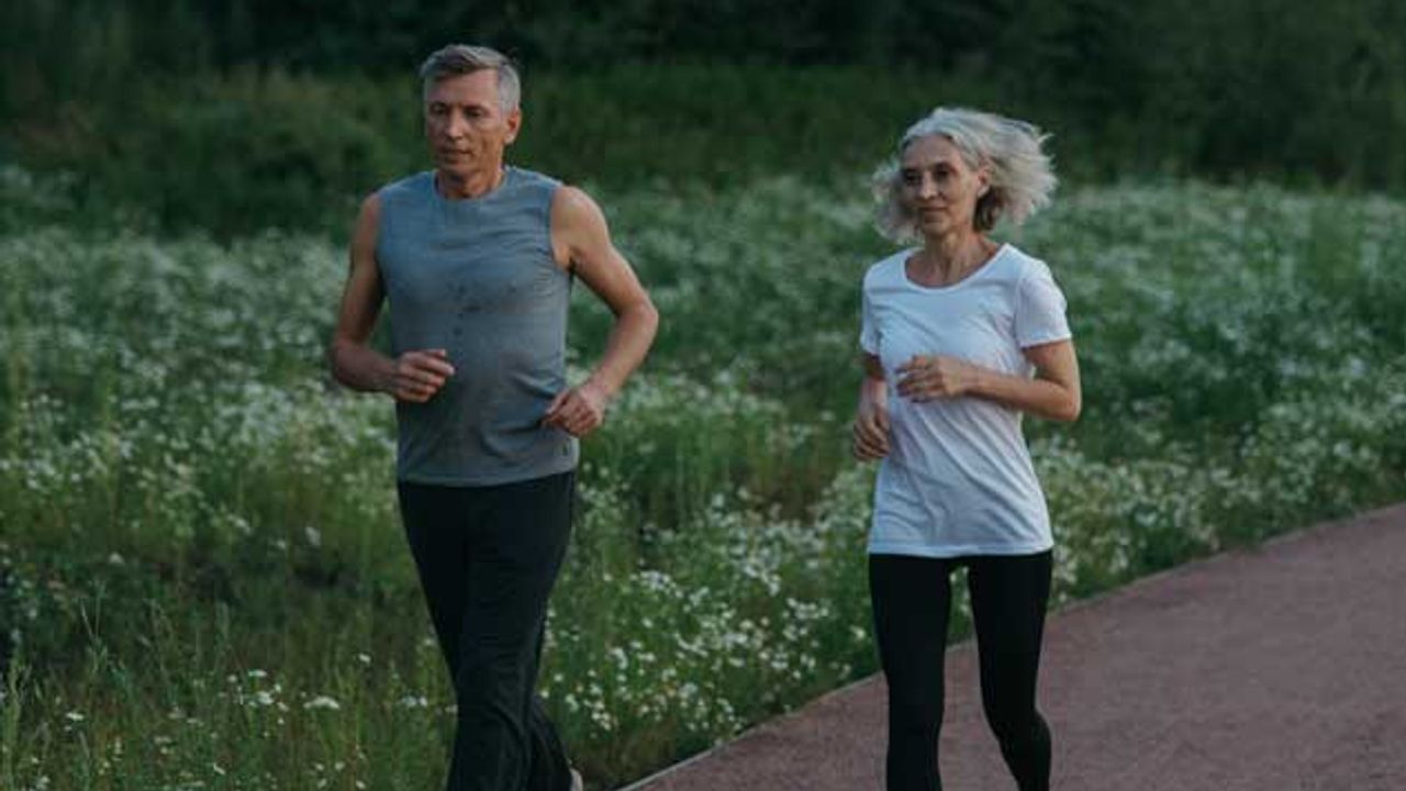 Treatment Combo May Reduce Invasive Cancer Risk by 61% in Those Aged 70+