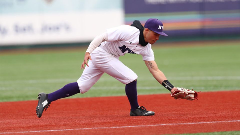 Reaching for Answers on How Our Brain Anchors Our Gaze content piece image