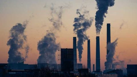 Air Pollution Cuts Could Save $600 Billion and 50,000 US Lives Every Year Air Pollution Cuts Could Save $600 Billion and 50,000 US Lives Every Year