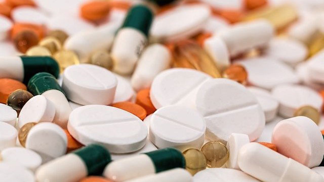Antibiotic Use in Over 60s Increases Risk of IBD