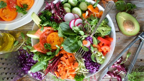 Diet-Free Weight-Loss Intervention Targets Instinctive Hunger Cues Diet-Free Weight-Loss Intervention Targets Instinctive Hunger Cues