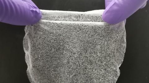 Drinking Water Plucked From Desert Air by Low-Cost Gel Film