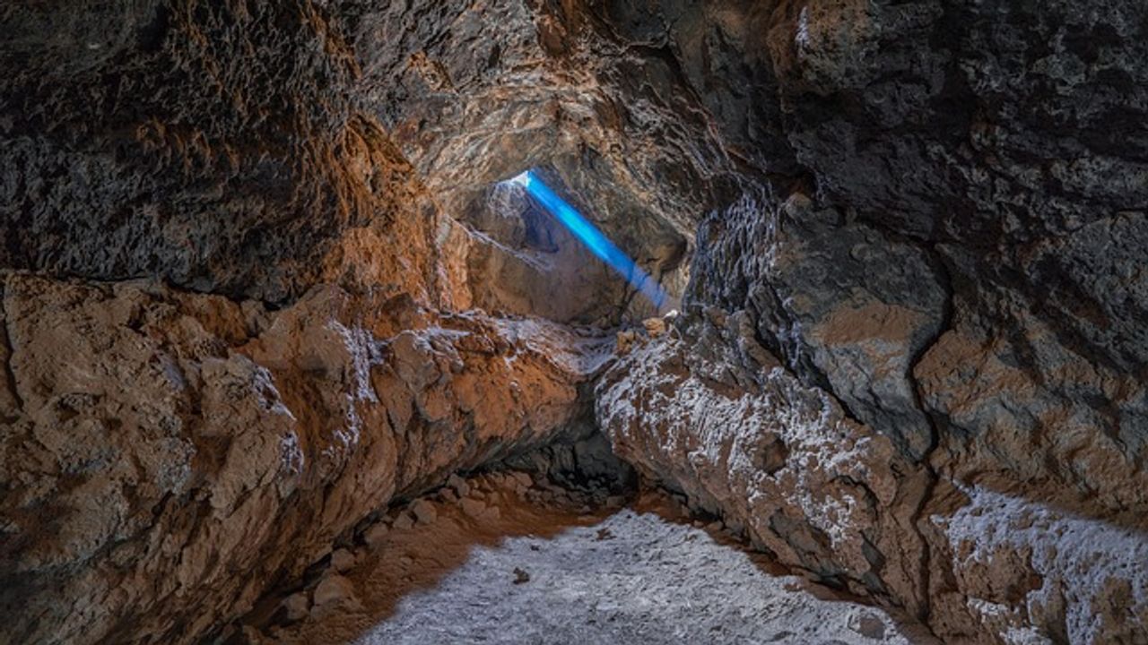 "Cradle of Humankind" Fossils May Be Over a Million Years Older Than Previously Thought