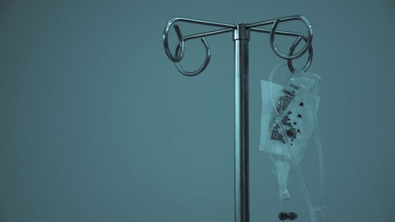 Safer Alternative to Saline IV Fluid Prevents Kidney Injury in Hospital Patients