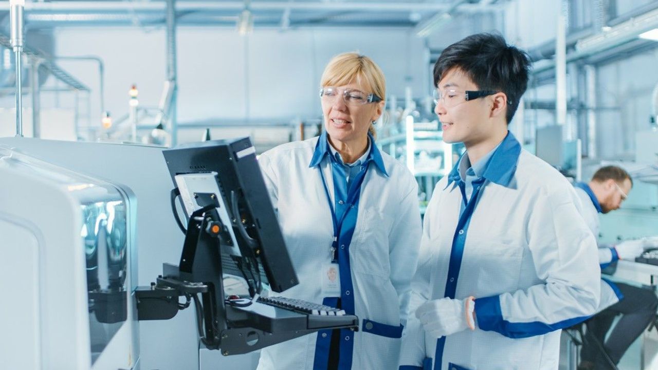Connecting Laboratories With Data-Driven Automation Software