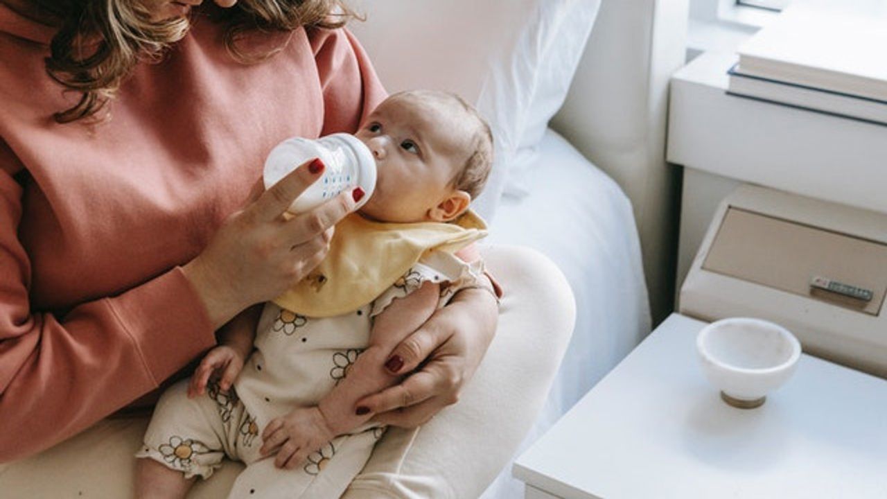 Why Breast-Fed Premature Infants Have a Healthier Gut Than Formula-Fed Ones