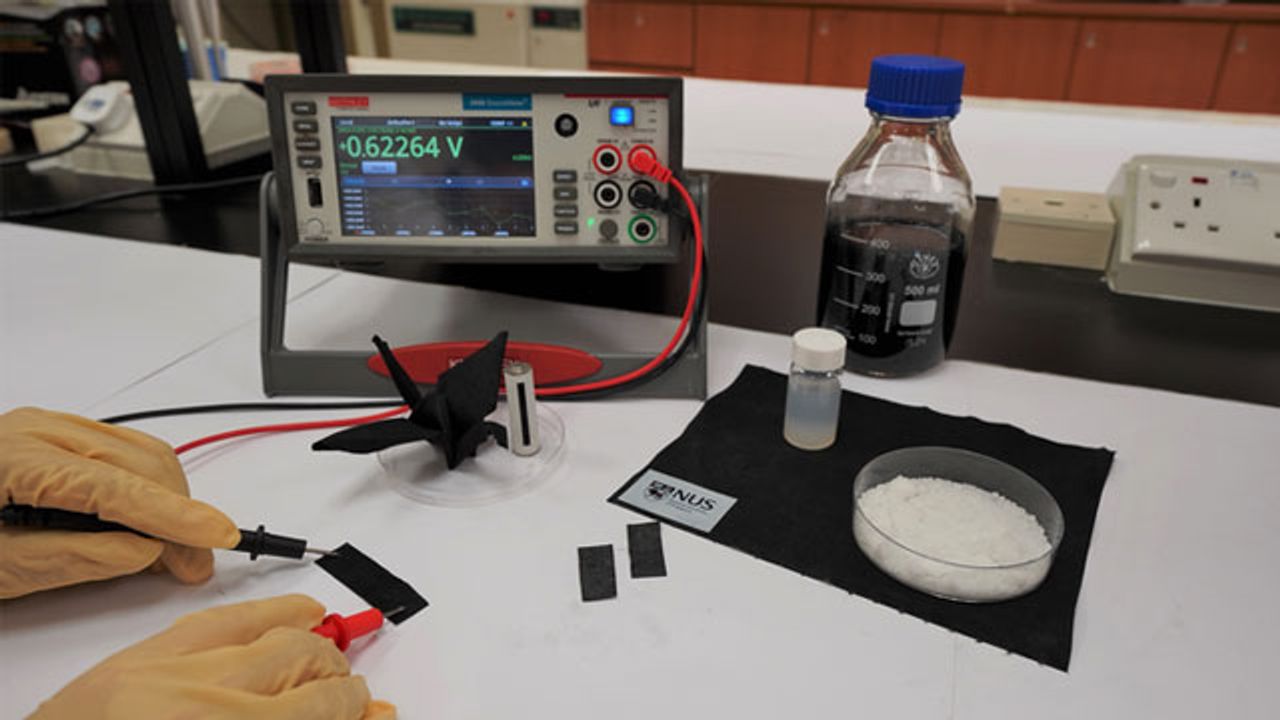 Fabric-Like Device Generates Energy From Moist Air