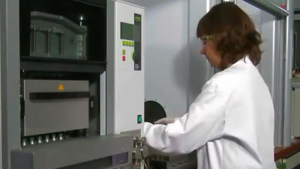 How To Use a Pressurized Solvent Extraction System content piece image