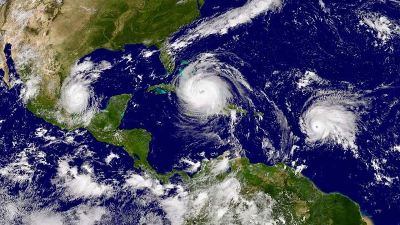 Artificially Cooling Oceans To Weaken Hurricanes Would Be Futile