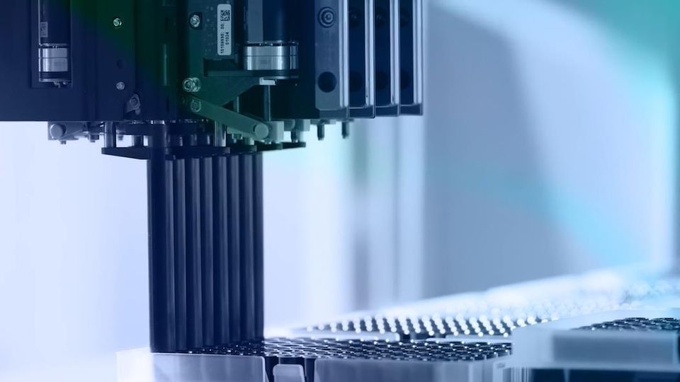 Automation, liquid handling, pipettes 