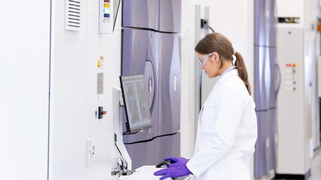 Whether your storage needs to fit the collections of a lab or a warehouse, Azenta Life Sciences manufactures and supports a wide array of modular automated storage systems tailored to your needs, optimizing workflows and boosting productivity  