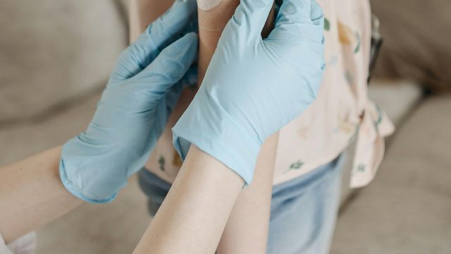 Sensitive Skin-Safe Adhesive for Medical Devices Grips Harder When You Sweat