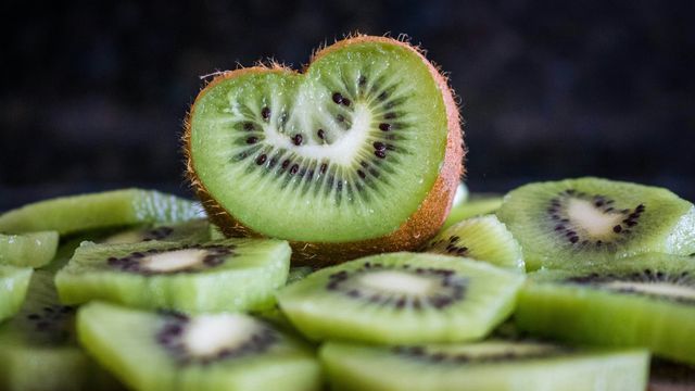 Kiwis Could Help Manage Chronic Constipation Kiwis Could Help Manage Chronic Constipation