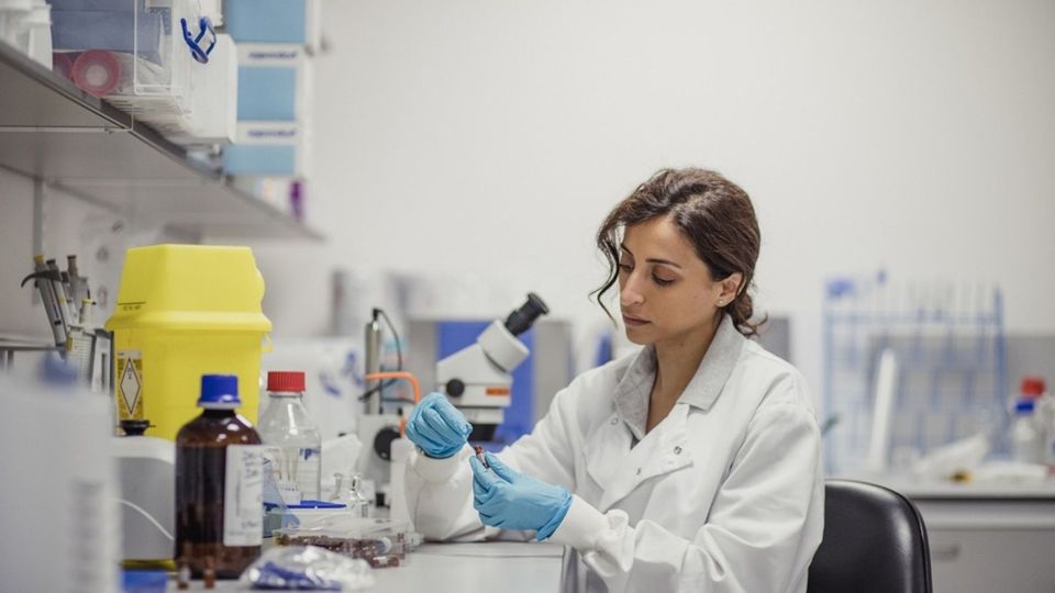 Scientist working in a laboratory, illustrating the advanced research supported by the BOC Sciences glycan portal.