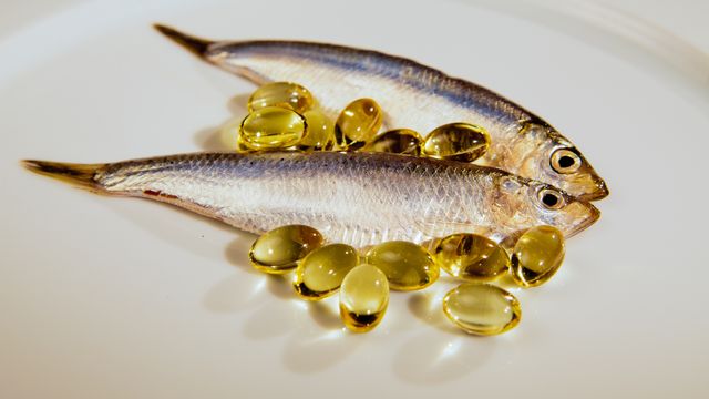Fish Oil Supplement Halves Strokes, Heart Attacks in Patients on Dialysis