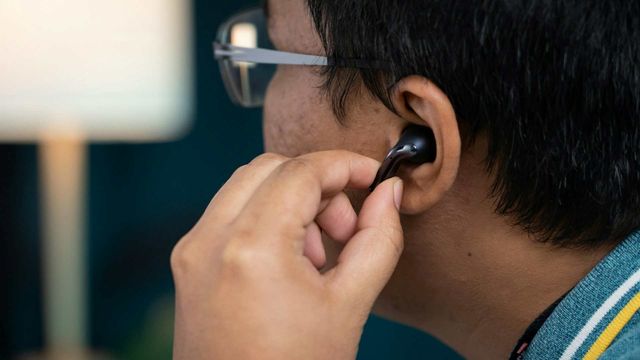 Earbuds Could Be Used To Monitor Brain Health by Measuring Hearing Changes