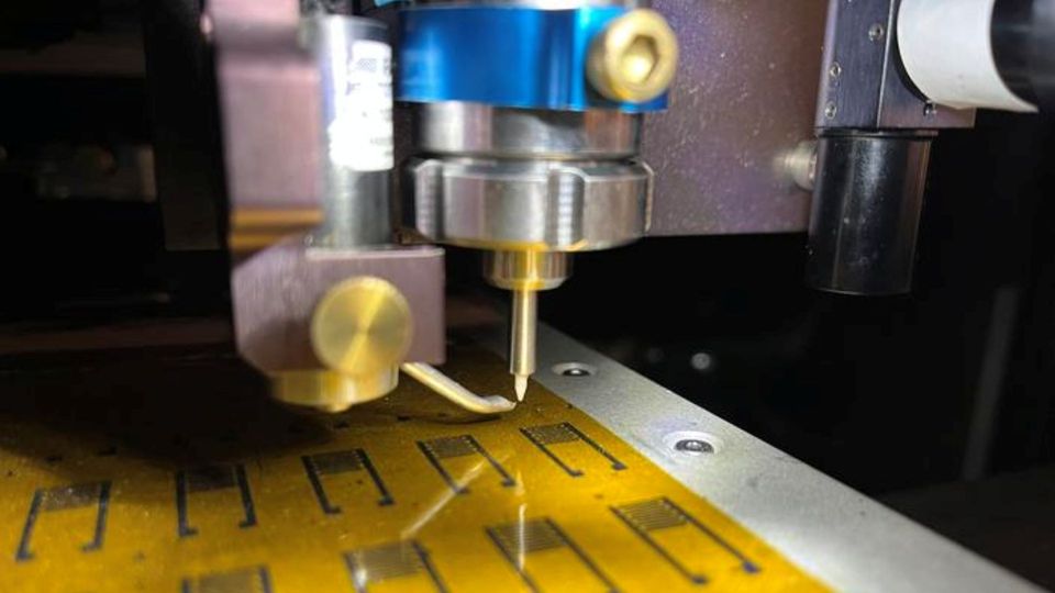 Artificial Neurons To Communicate With Brain Cells | Technology Networks