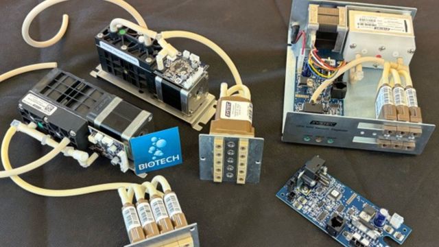 Biotech degasser modules and fluidics components for laboratory and analytical research systems. 
