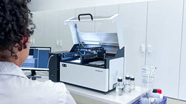 Bionomous Sortivo cell sorting system used for automated laboratory research and cell analysis. 