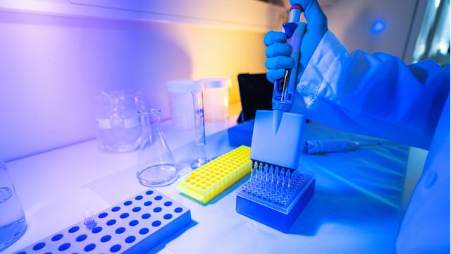 Automate qPCR master mix preparation with multichannel pipetting for accurate, high-throughput PCR workflows. 