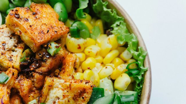 Protein Flower Eating Plant Protein Linked to Higher Testosterone Levels | Technology ...
