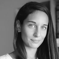 Headshot of Dr. Luisa G. Cencha in greyscale.