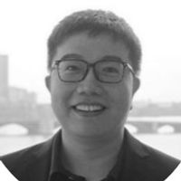 Greyscale image of Tony Qian
